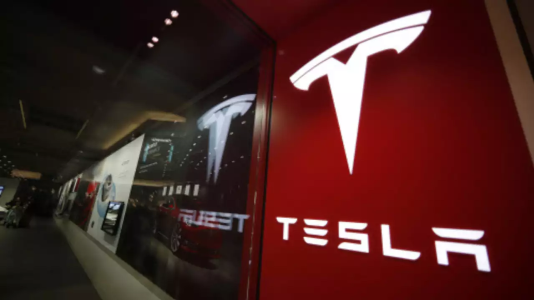 Former Tesla Employee Seeks Class-Action Status in Race Discrimination Lawsuit