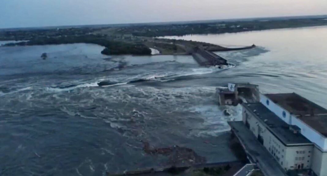 Major Dam in Southern Ukraine Damaged Amid Rising Tensions: Local Residents Forced to Evacuate